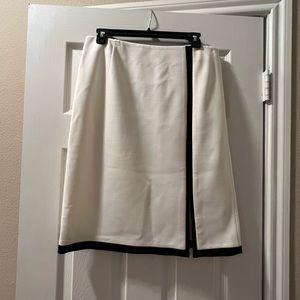 Winter White Grace Dane Lewis skirt